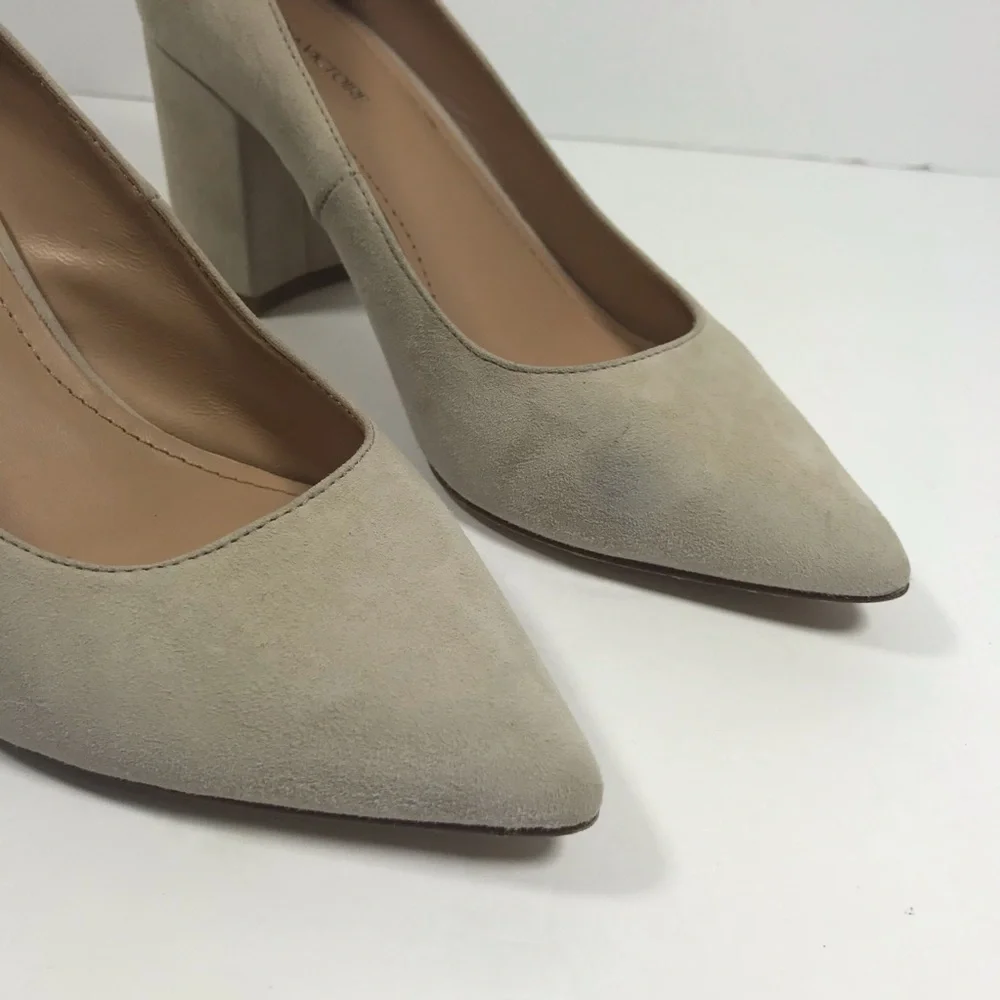 Pour La Victoire Val suede tan pump block heels 7
